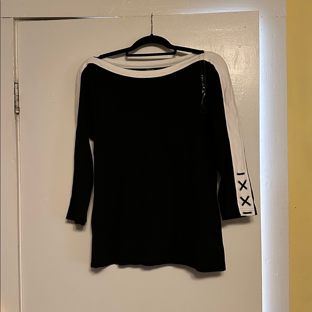 Chaps Black and White Crew Neck Top